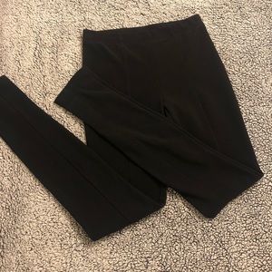Black seemed leggings